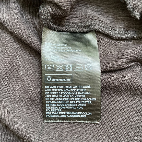 H&M Y2K Ruffle Hem Ribbed Long Sleeve - Picture 4 of 6